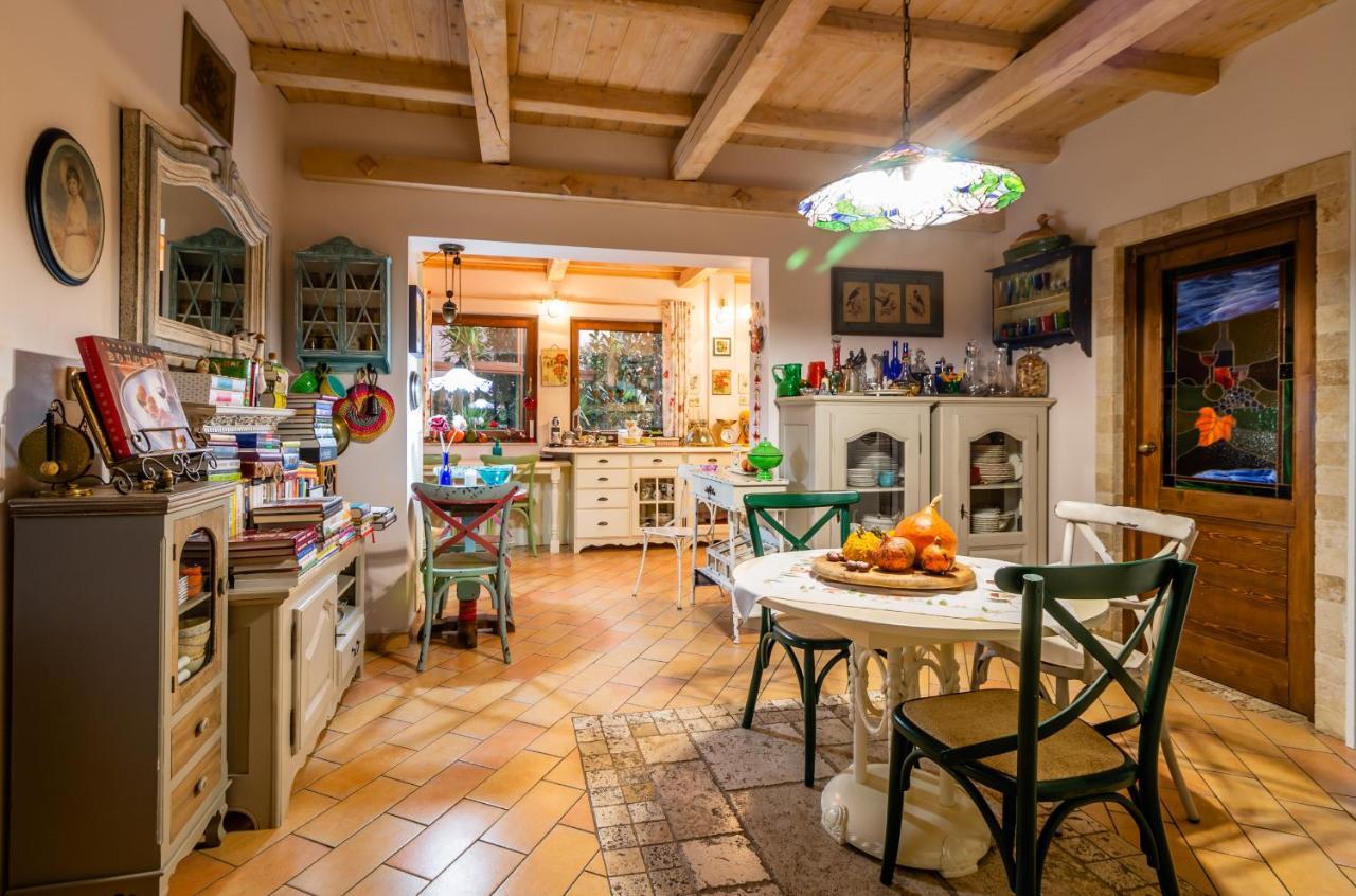 Daiconi Boutique House Bed & Breakfast Minis Bagian luar foto