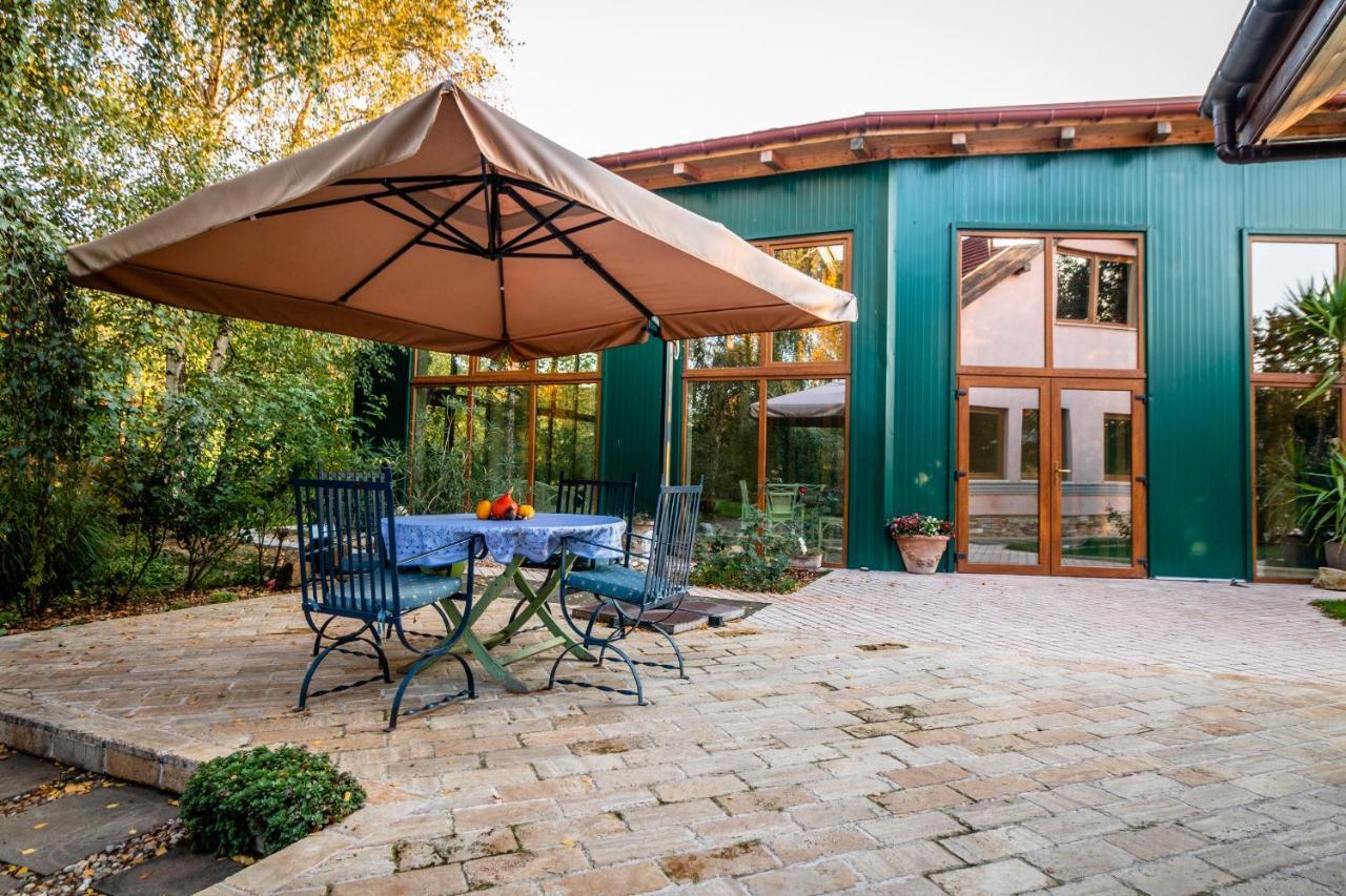 Daiconi Boutique House Bed & Breakfast Minis Bagian luar foto